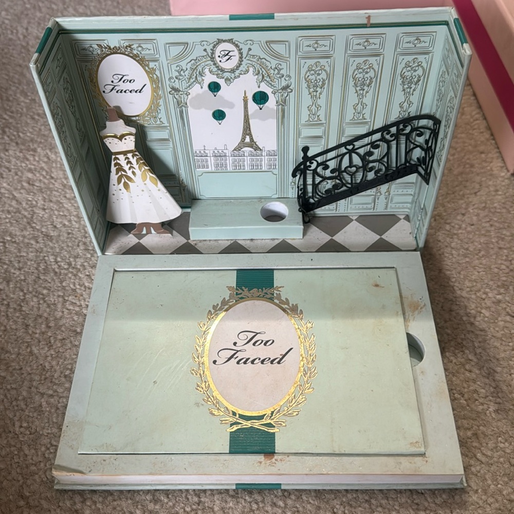 Too faced holiday makeup palette